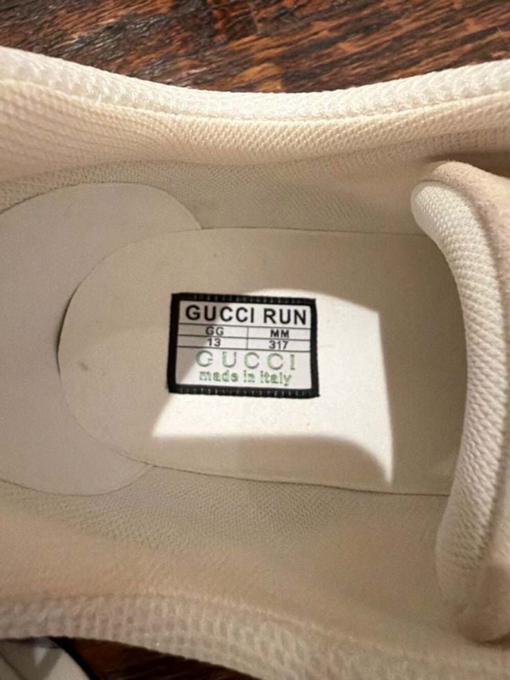 Gucci Run Suede & Mesh Cream/Grey Sneakers US14 - Picture 5 of 10